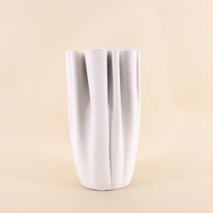 Vase blanc céramique plissé 3D 28cm | Hashtag Déco