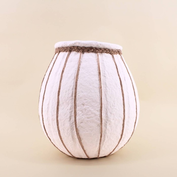Vase en papier mâché blanc détails jute | Hashtag Déco