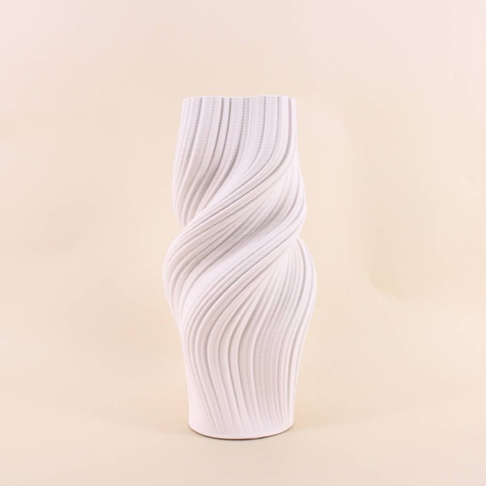Vase twist céramique blanche 3D 39cm | Hashtag Déco