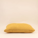 Coussin en tissu gaufré jaune 40x60cm | Hashtag Déco