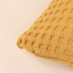 Coussin en tissu gaufré jaune 40x60cm | Hashtag Déco
