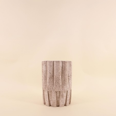 Vase corolle travertin beige ciment | Hashtag Déco