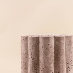 Vase corolle travertin beige ciment | Hashtag Déco