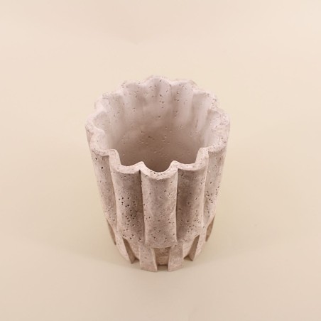 Vase corolle travertin beige ciment | Hashtag Déco
