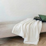 Plaid en fausse fourrure gris 130x160cm | Hashtag Déco