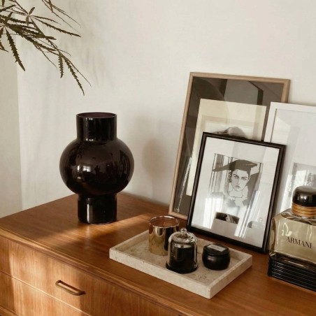 Vase boule talon en verre noir 21cm élégant | Hashtag Déco