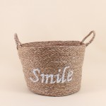 Panier rond brodé "Smile" en jonc de mer naturel | Hashtag Déco